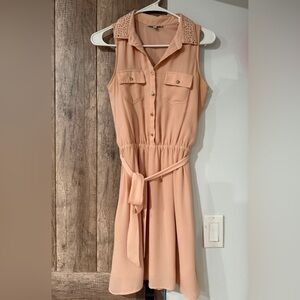 Sleeveless Peach Button-Front Belted Dress With Metallic Detail Collar
